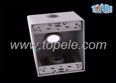 আবহাওয়া প্রতিরোধী বৈদ্যুতিক বাক্স 3 গর্ত এক গ্যাং আউটলেট ফিটিং আনুষাঙ্গিক